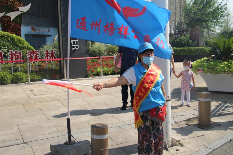 <strong>雏田裸体让男人捅视频网站</strong>